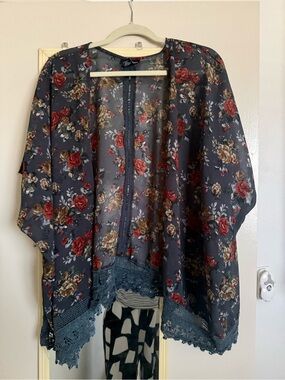 Angie Floral Sheer Kimono in Charcoal with Red Roses